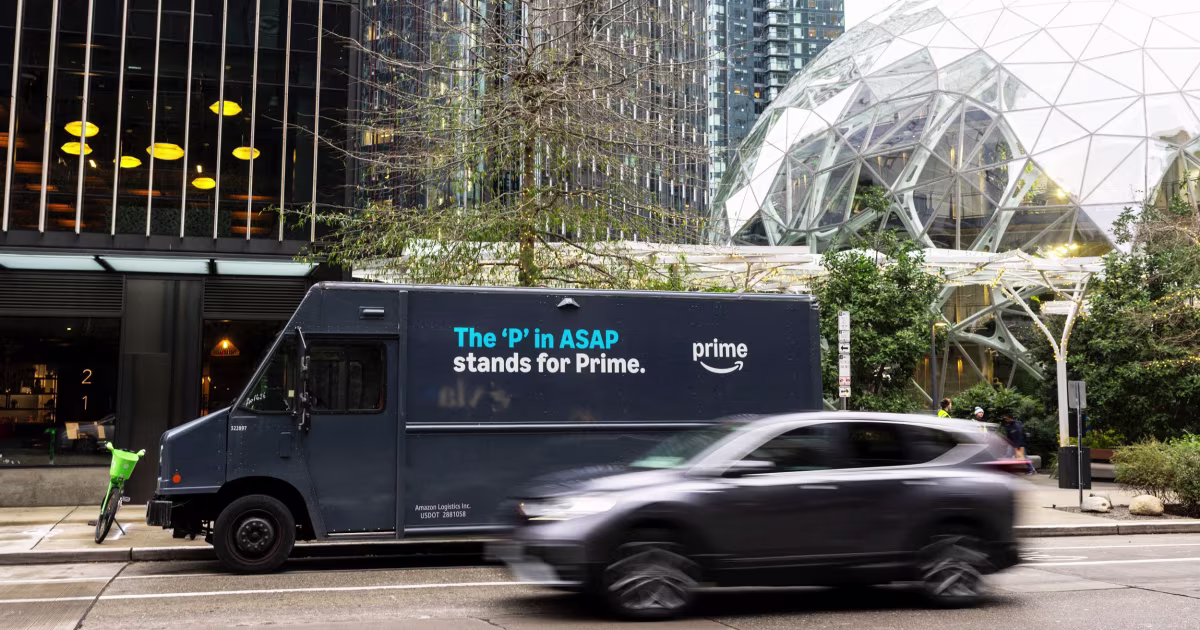 Amazon-ის თანამშრომლები ქალაქის საბჭოს სხდომებზე მონაცემთა ცენტრების შეზღუდვას ითხოვენ