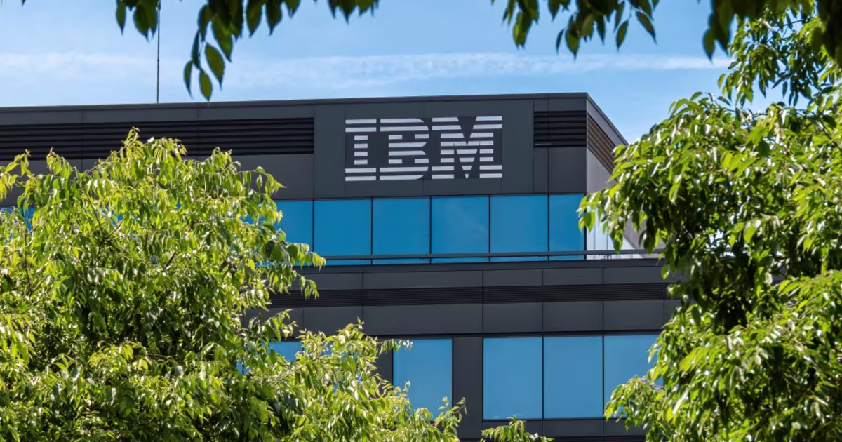 IBM-ის ყოფილი მაღალჩინოსანი კომპანიას კიბერშეტევების დამალვაში ადანაშაულებს