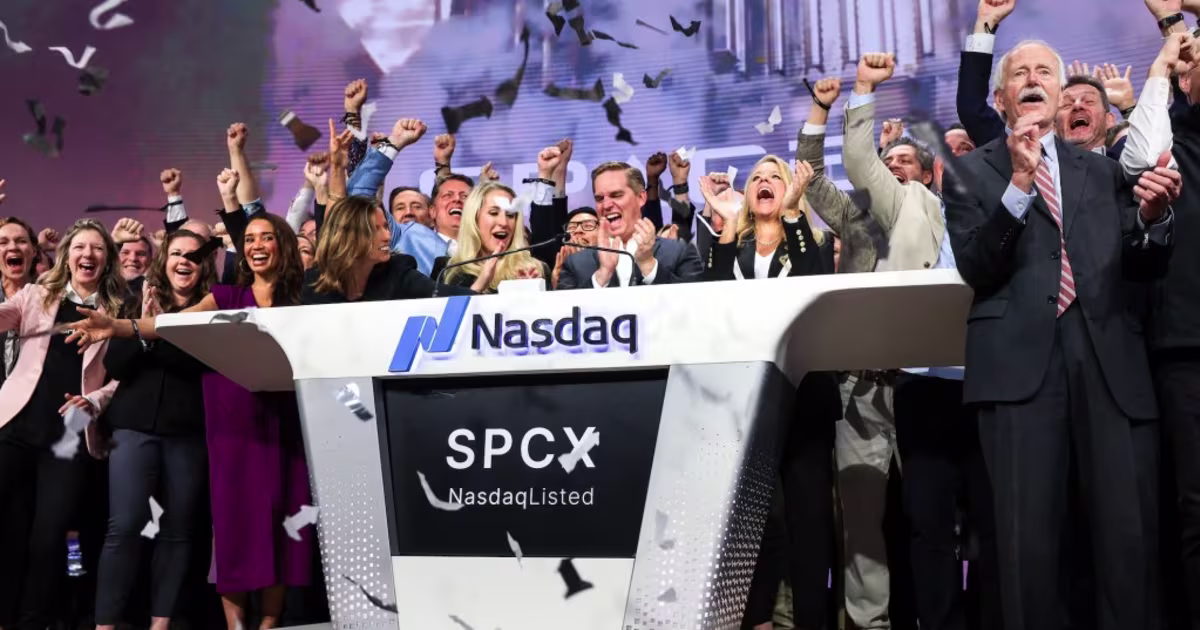 SpaceX-ის IPO: აქციების 19%-იანი ზრდა და მსოფლიოს პირველი ტრილიონერი